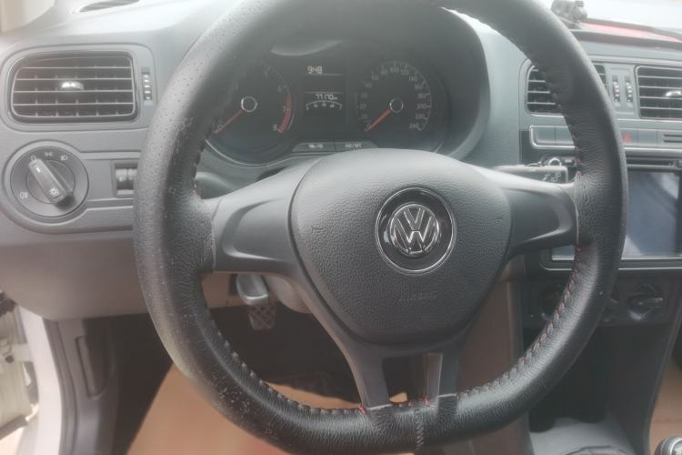 Used Volkswagen Polo 2016 1.4L Manual Fashion Model