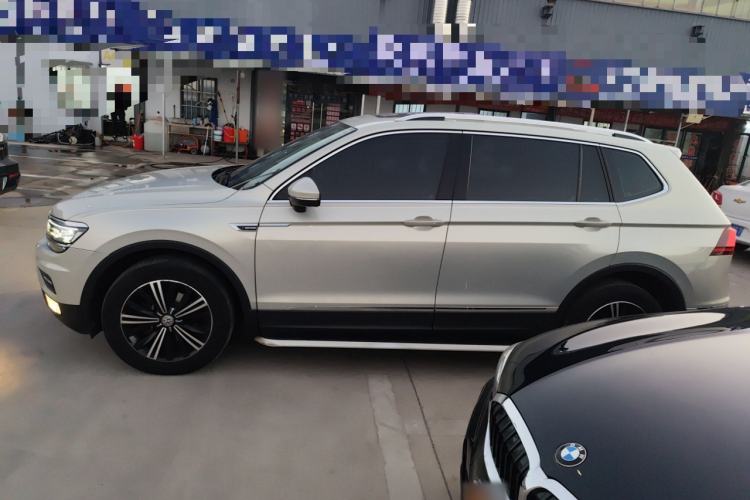 Used Volkswagen Tiguan L 2017 380TSI Automatic All-Wheel-Drive Luxury Edition
