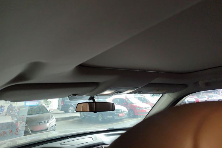 Used Changan CS95 2017 2.0T Two-Wheel Drive Zhiyuan Edition