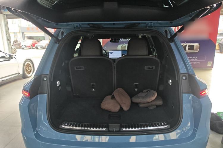 Used Li Auto L9 2022 Max model
