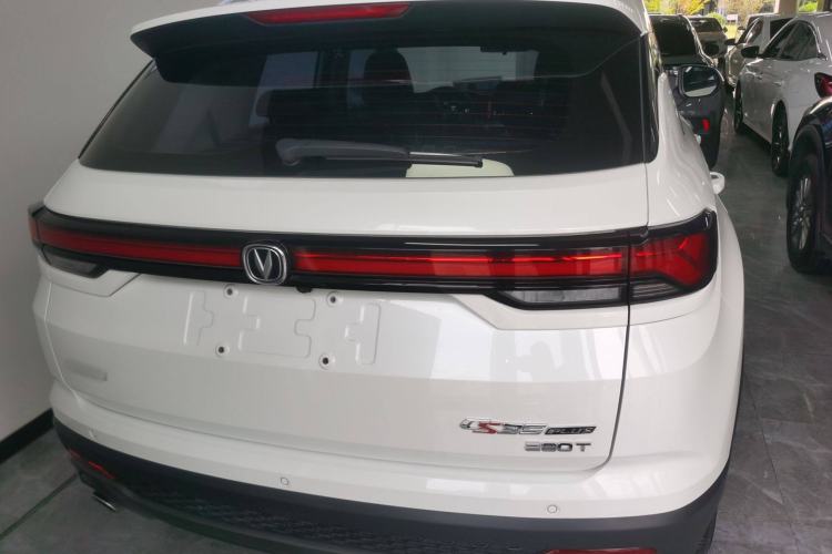 Used Changan CS35PLUS 2021 Revised Version Blue Whale NE 1.4T DCT Luxury Edition
