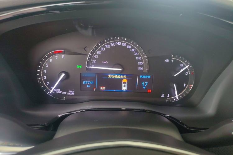 Used Cadillac XT5 2018 25T Tech Model
