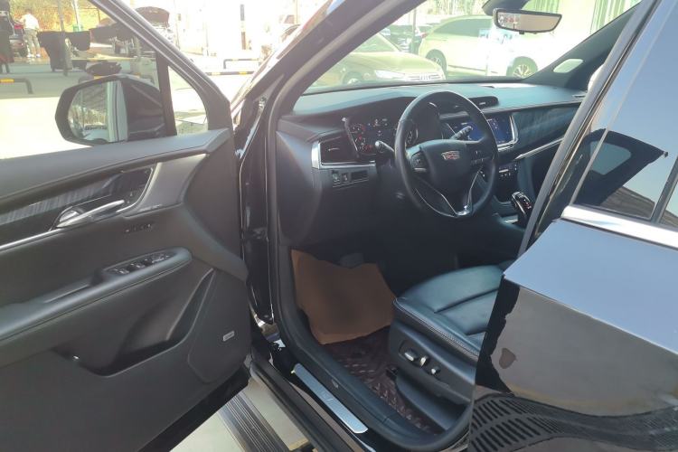 Used Cadillac XT6 2022 2.0T Six-Seater Four-Wheel-Drive Luxury Standard Edition