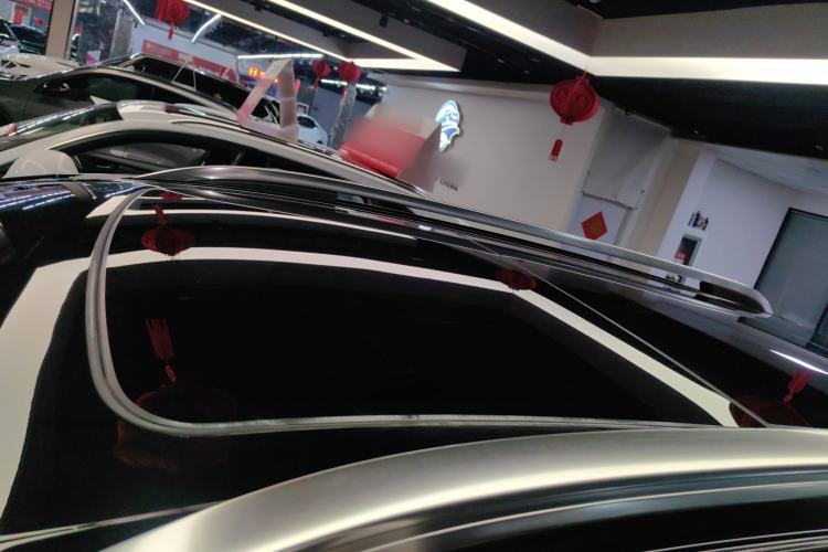 Used Ford Edge 2021 PLUS EcoBoost 245 Two-Wheel-Drive Platinum Edition 5 Seats