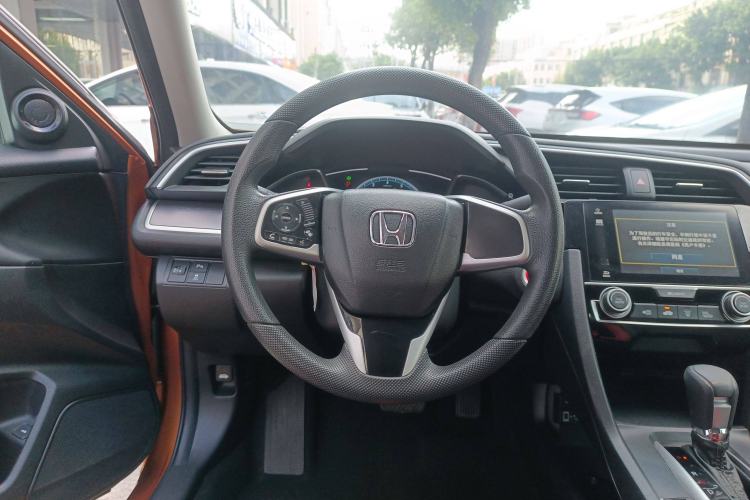 Used Honda Civic 2016 220TURBO CVT Luxury Edition
