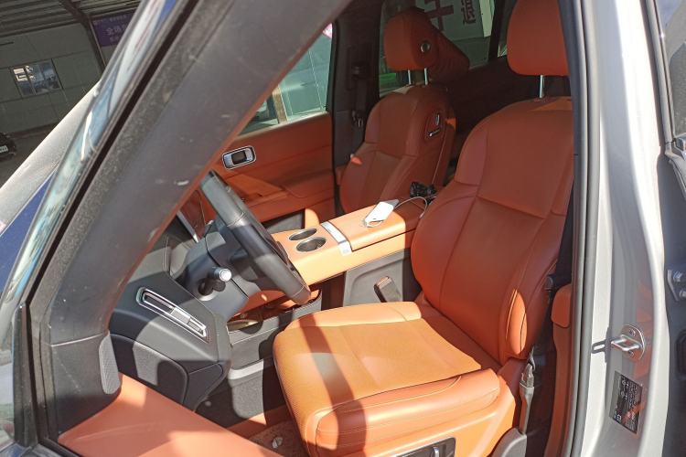 Used Li Auto L8 2023 Pro Model
