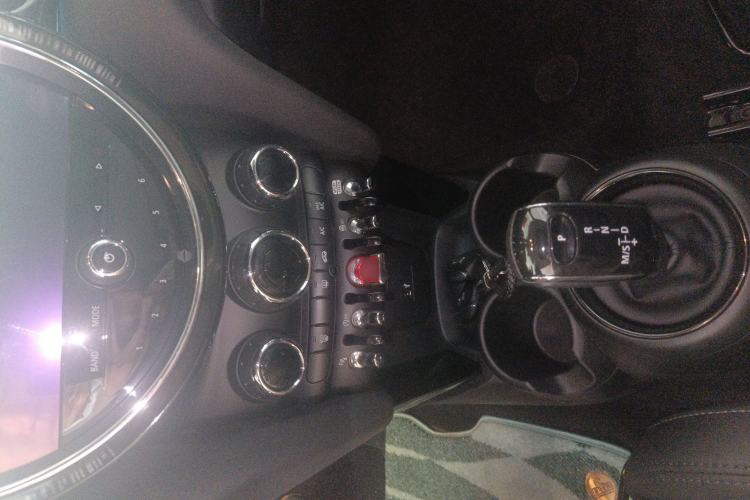 Used  MINI 2022 Updated 2.0T COOPER S Classic Edition Five-Door Version
