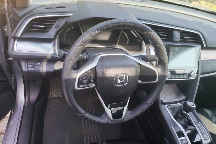 Used Honda Civic 2016 220TURBO Manual Luxury Edition