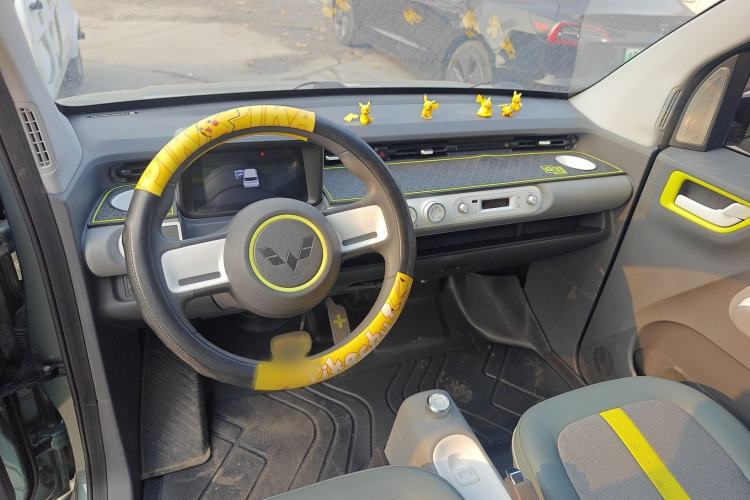 Used Wuling Hongguang MINIEV 2022 GAMEBOY 300km Enthusiast Model with Lithium Iron Phosphate