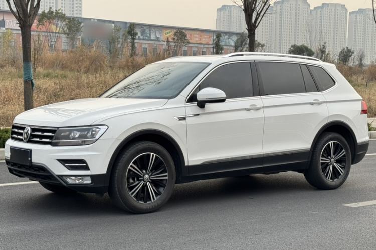 Used Volkswagen Tiguan L 2020 330TSI Automatic Two-Wheel Drive Panoramic Comfort Edition China VI Standard