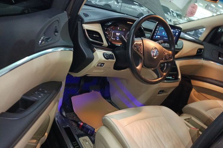 Used Buick GL8 2023 Land Executive Class 652T Luxury Model
