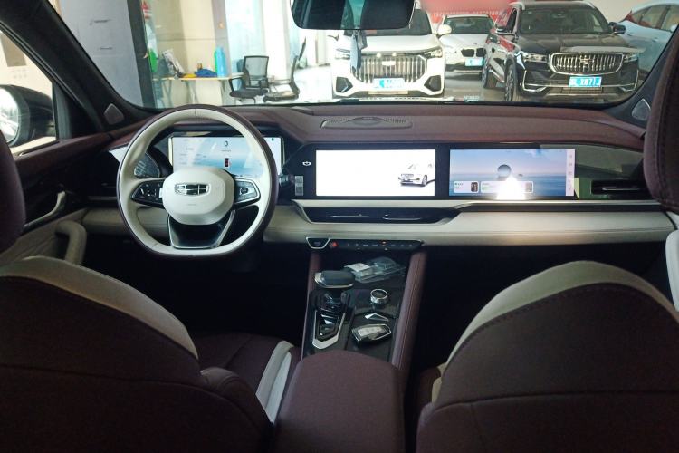 Used Geely Auto Monjaro L 2024 2.0TD High-Power Automatic Two-Wheel Drive Skyline Edition
