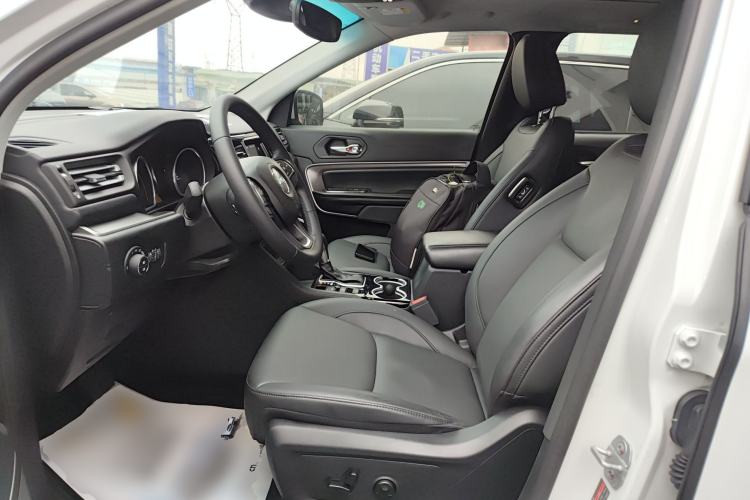 Used  Commander 2018 2.0T Two-Wheel Drive Enjoy Edition China V