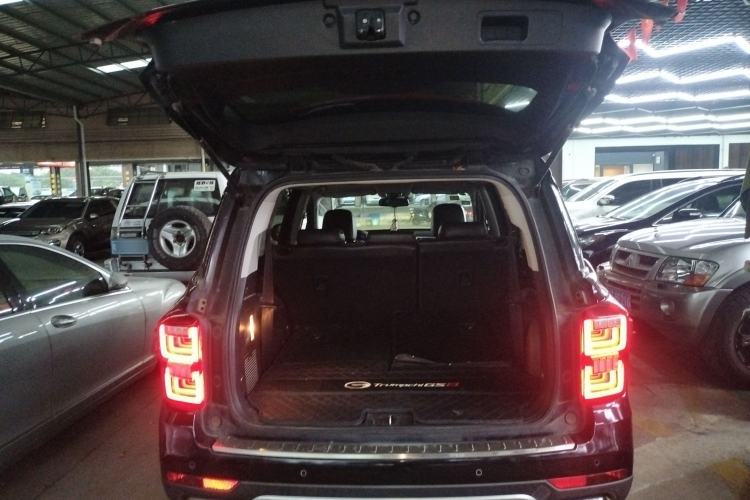 Used GAC Trumpchi GS8 2017 320T Two-Wheel Drive Luxury Smart Connectivity Version (7 Seats)