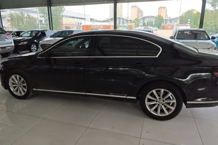 Used Volkswagen Magotan 2018 330TSI DSG Advanced Model
