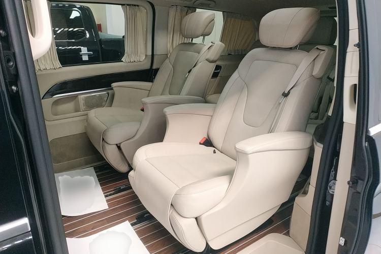 Used Mercedes-Benz V-Class 2017 V 260 L Prestige Extended Edition