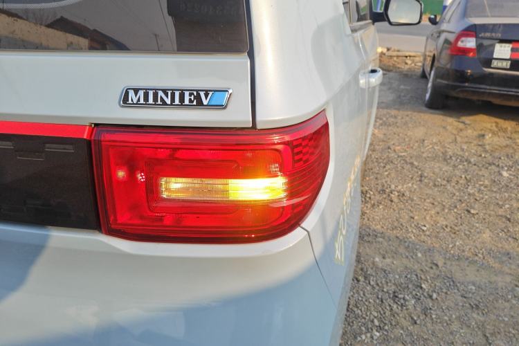 Used Wuling Hongguang MINIEV 2022 Easy Version Lithium Iron Phosphate