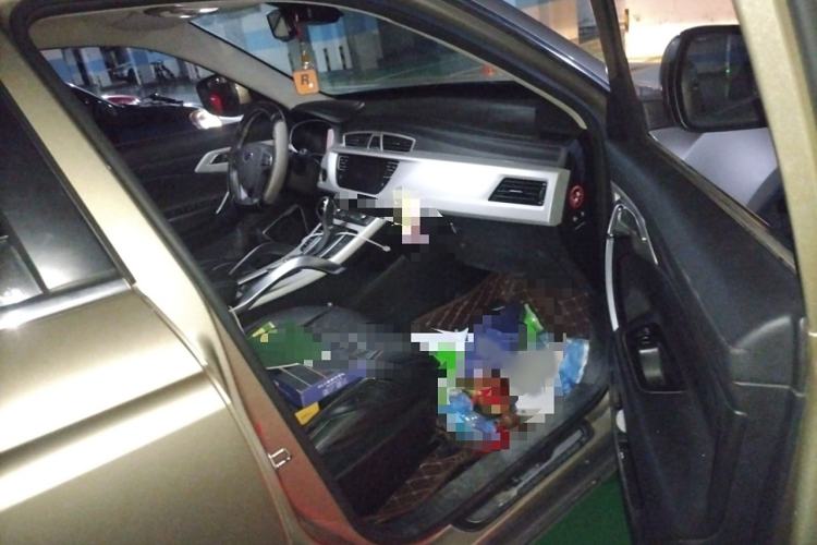 Used Geely Auto Emgrand X7 Sport 2018 1.8TD Automatic Two-Wheel Drive Smart 4G Connected Version
