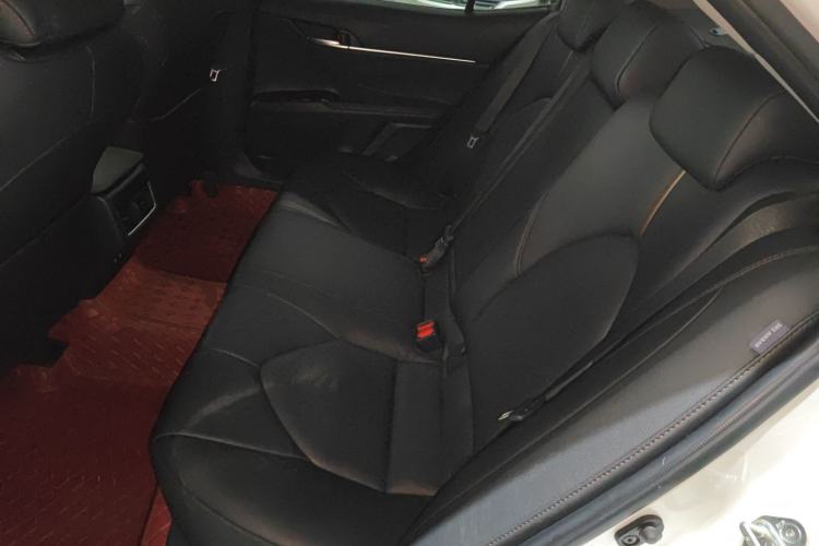 Used Toyota Camry 2021 2.0G Luxury Edition