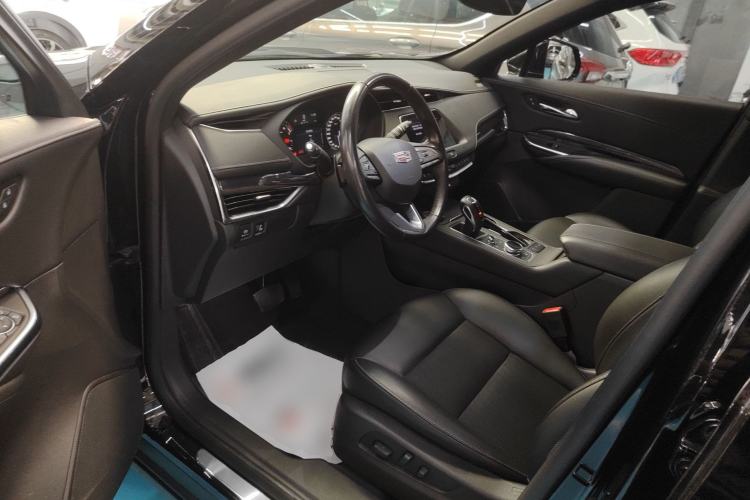 Used Cadillac XT4 2018 28T Two-Wheel Drive Tech Version
