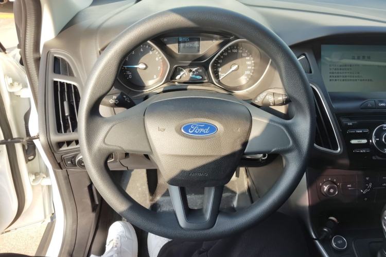 Used Ford Focus 2017 Hatchback 1.6L Automatic Comfort Plus SmartDrive Edition
