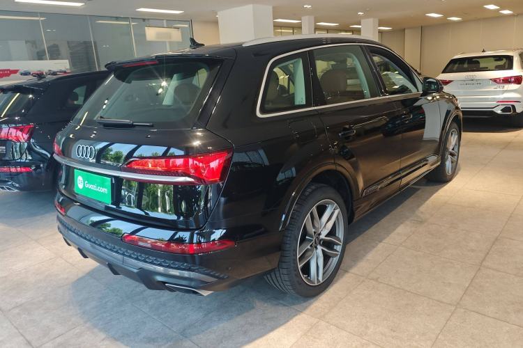Used Audi Q7 2024 45 TFSI quattro S line Sport Edition
