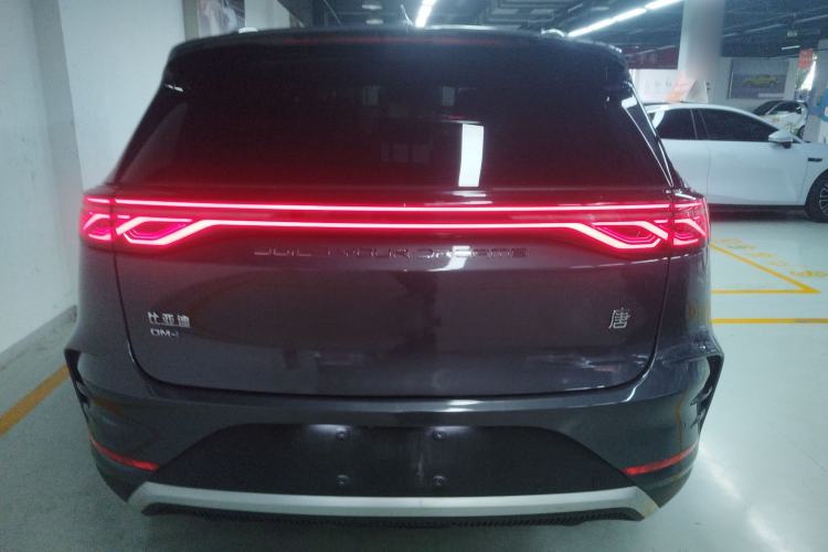 Used BYD Tang New Energy 2024 DM-i Glory Edition 112KM Prestige Model
