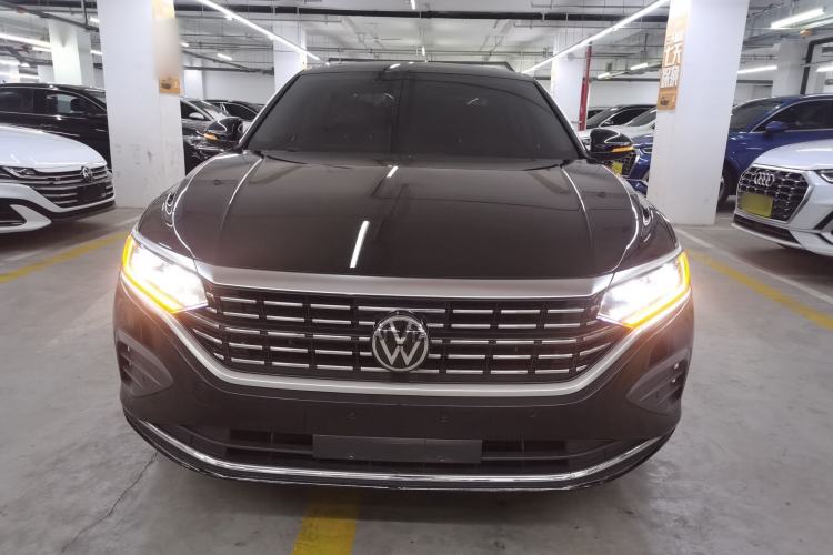 Used Volkswagen Passat 2025 Outstanding Model 330TSI Elite Edition
