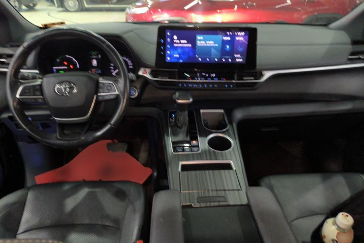 Used Toyota Sienna 2021 2.5L Hybrid Premium Edition