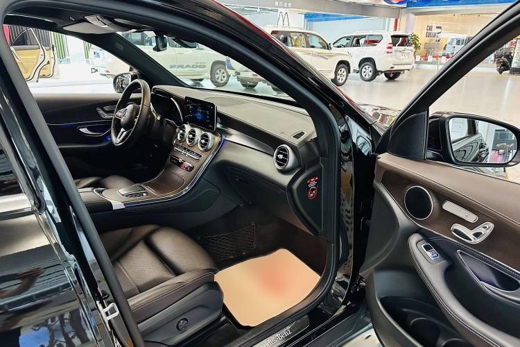 Used Mercedes-Benz GLC 2020 GLC 260 L 4MATIC Luxury Model
