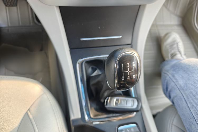 Used Geely Auto Emgrand 2014 Sedan 1.5L Manual Elite Model
