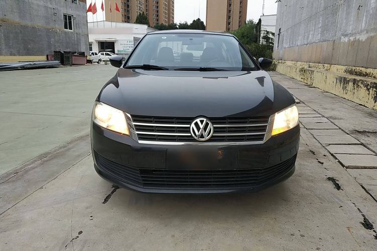 Used Volkswagen Lavida 2013 Revised Classic 1.6L Manual Fashion Edition
