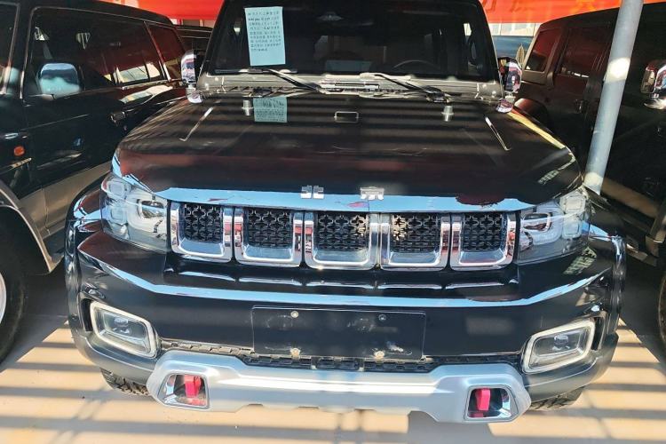 Used Beijing Auto BJ40 2019 PLUS 2.3T Automatic Four-Wheel Drive Premium Edition China VI
