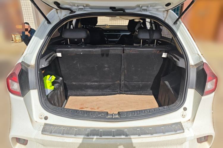 Used Geely Auto Vision X3 2017 1.5L Manual Elite Model
