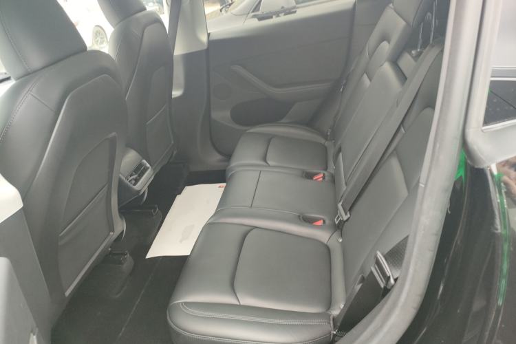 Used Tesla Model Y 2023 Rear-Wheel-Drive Version
