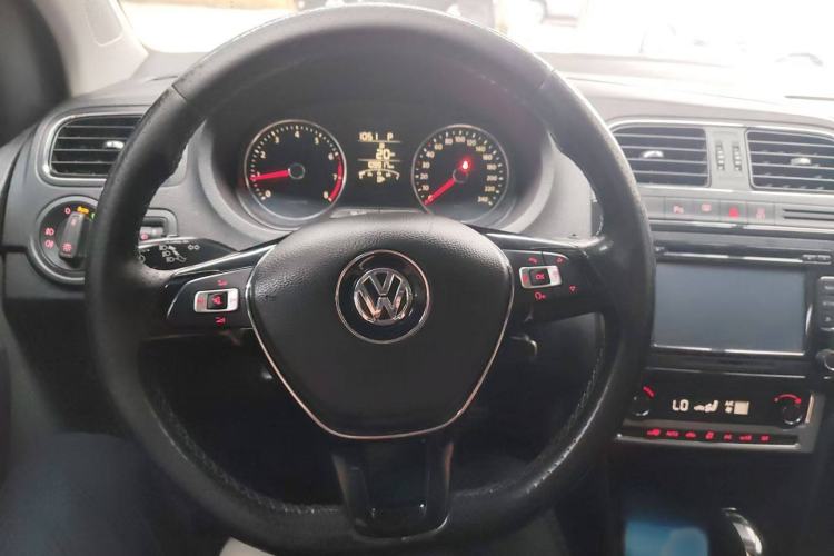 Used Volkswagen Polo 2014 1.6L Cross Polo Automatic
