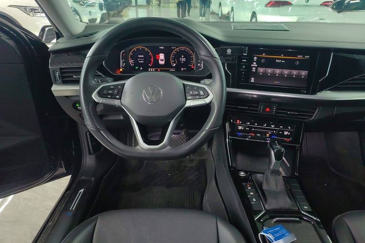 Used Volkswagen Passat 2022 330TSI Starry Elite Edition Custom Version
