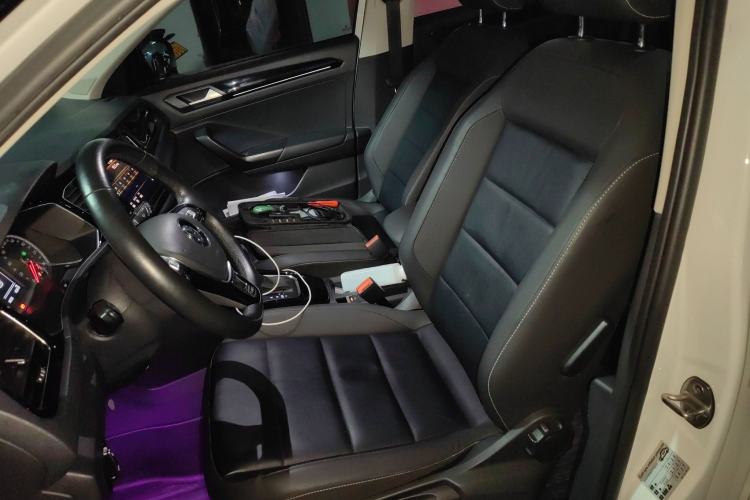 Used Volkswagen T-ROC 2019 280TSI DSG Two-Wheel Drive Comfort Version China VI Standard
