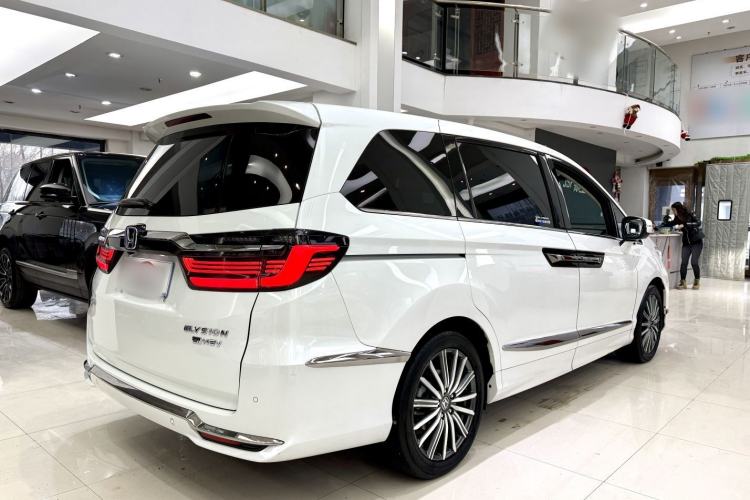 Used Honda Elysion 2022 2.0L eHEV Luxury First Edition
