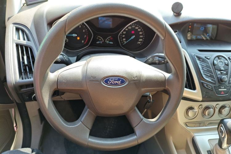 Used Ford Focus 2012 Sedan 1.6L Automatic Comfort Model
