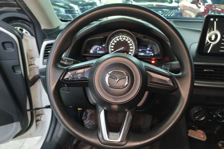 Used Mazda Mazda 3 Axela 2017 Sedan 1.5L Automatic Comfort Model Emission Standard China V
