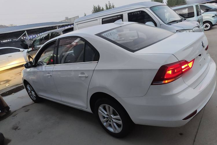 Used Volkswagen Santana 2016 1.6L Automatic Comfort Edition
