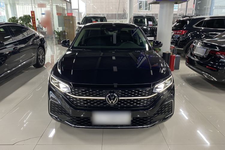 Used Volkswagen Passat 2023 Restyled 330TSI Starry Luxury Edition
