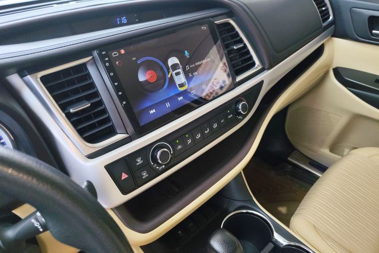 Used Toyota Highlander 2018 2.0T Two-Wheel Drive Elite Version 5 Seats China VI Standard
