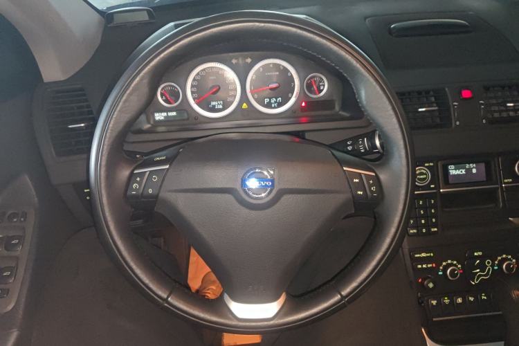 Used Volvo XC Classic 2014 T5 Luxury Edition