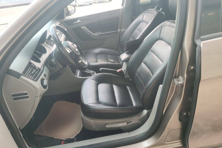 Used Volkswagen Bora 2015 Value Edition 1.6L Automatic Fashion Version