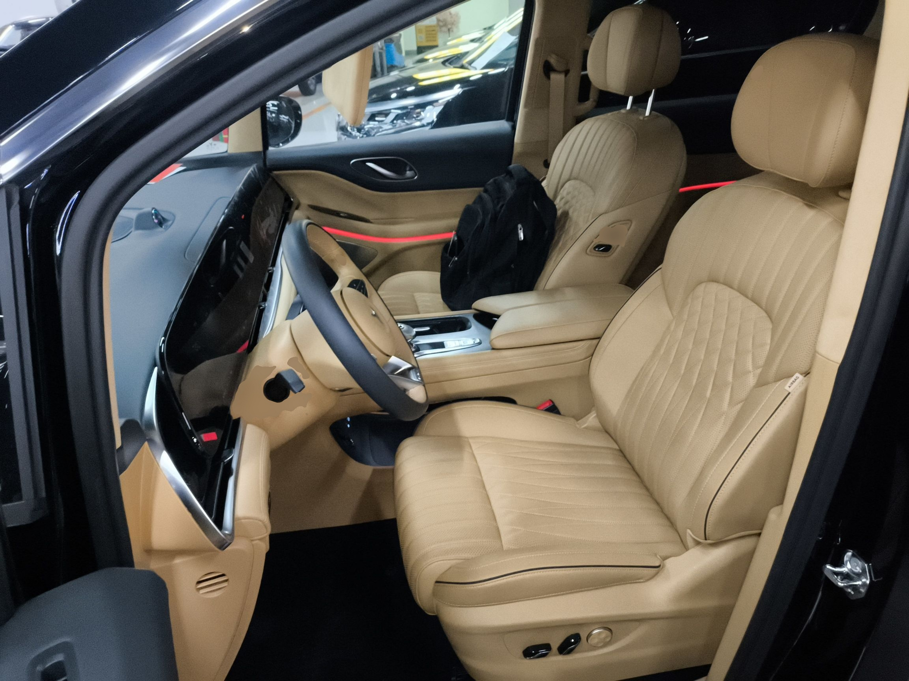 المقاعد الأمامية داخل السيارة