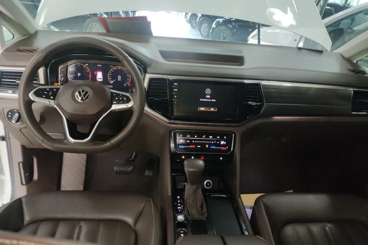 Used Volkswagen Viloran 2020 330TSI Luxury Edition