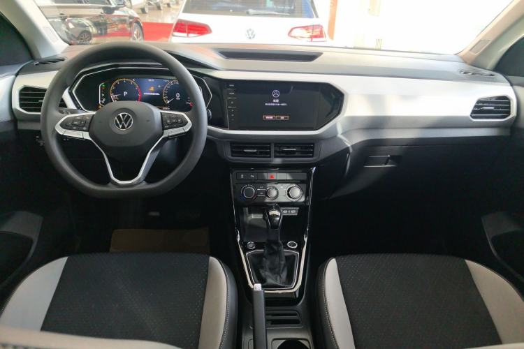 Used Volkswagen Tacqua 2023 200TSI DSG Joy-Connect Edition

