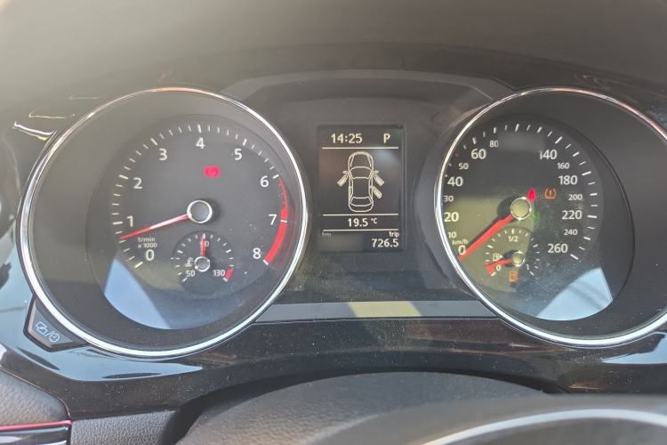 Used Volkswagen Sagitar 2015 230TSI Automatic Luxury Model